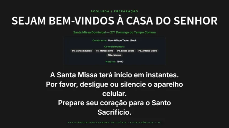 Telão litúrgico da Tela Sacra projetando canto e liturgia em tela cheia solene