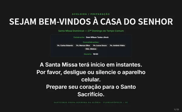 Telão litúrgico operando ao vivo com letras de canto e liturgia da missa